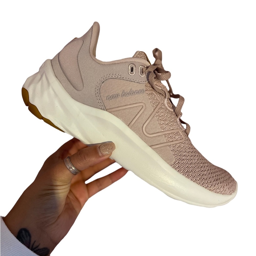 Brand New women’s New Balance Sneakers
